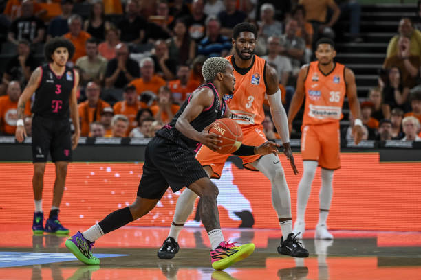 球员在高压 球员在高压